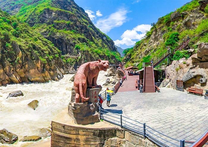 8 Days Yunnan Group Tour: Kunming Dali Lijiang Shangri-La Tour from$1044