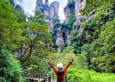 4 Days Zhangjiajie Hiking Tour: Hottest Karst Walking, Avatar Mountains